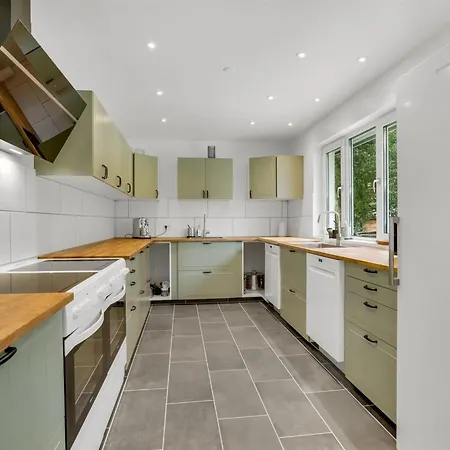 度假居 Rajna - 250m From The Sea By Interhome *